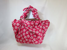 画像をギャラリービューアに読み込む, 風呂敷(大) - 梅・松竹(うめ・しょうちく) - 紺色×赤色