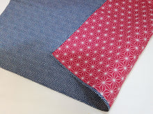 画像をギャラリービューアに読み込む, 風呂敷(小) - 鮫小紋(さめこもん)・麻の葉(あさのは) - 紺色×赤色