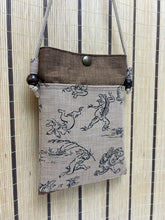 画像をギャラリービューアに読み込む, う布ふオリジナル　スマホサコッシュ　鳥獣戯画
