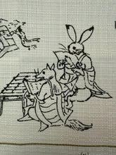 이미지를 갤러리 뷰어에 로드 , 小風呂敷　鳥獣人物戯画（グリーンピンク）
